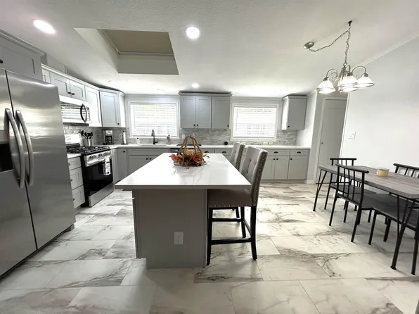 75 Hilton Avenue, Exeter, NH 03833