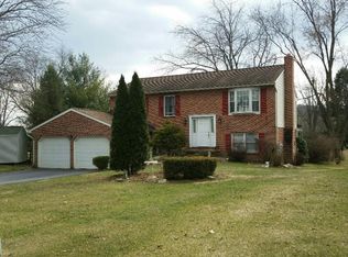 3004 Woodridge Dr, Landisville, PA 17538