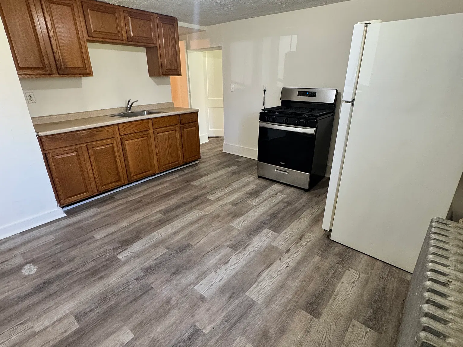 1 bed, 850 sqft, $2,350 — Photo 4