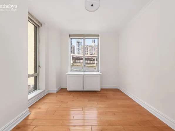 401 East 60th Street image 24 of 28