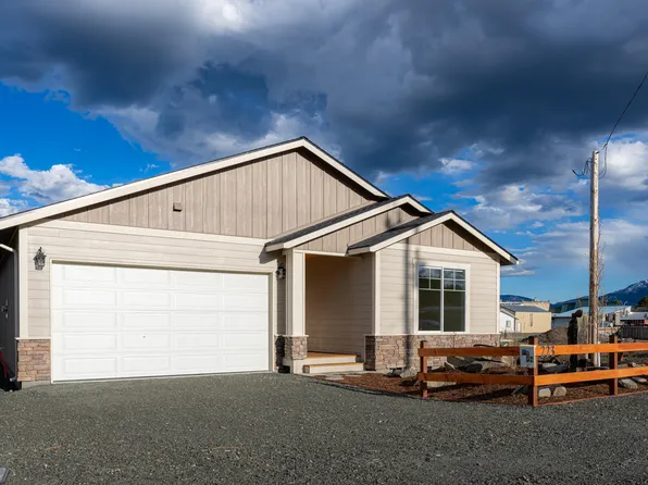 223 N Johnson St, Prairie City, OR 97869