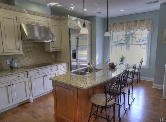 Garrison MODEL HOME kitchen