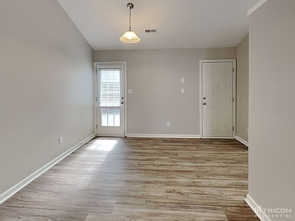 3rd image of 12928 Planters Row Dr