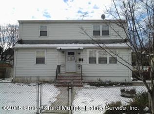 44 Metcalfe St, Staten Island, NY 10304
