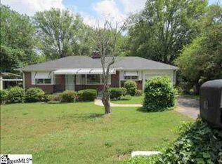 12 McLendon Dr, Greenville, SC 29611