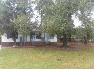 411 Dunrobin Dr, Raeford, NC 28376