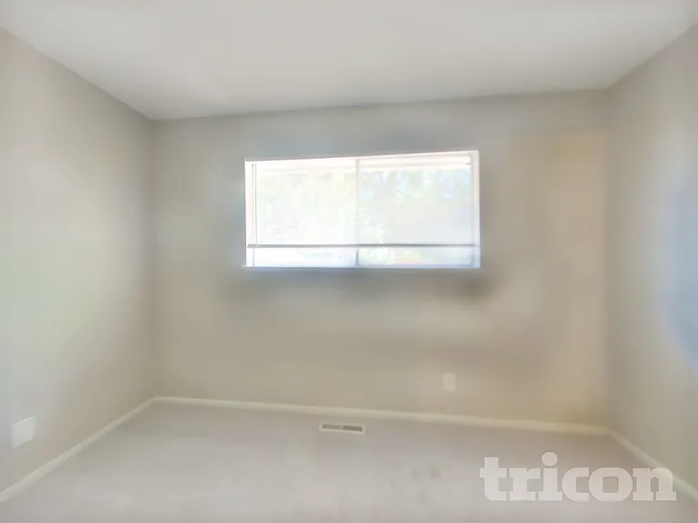 2830 Judith Ln — Photo 10