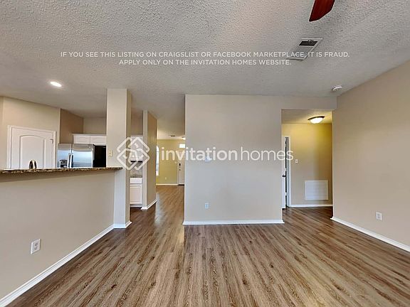 4th image of 1304 White Dove Ln