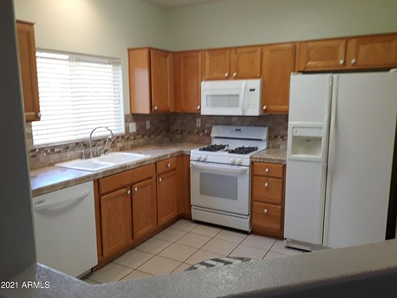 5th image of 14750 W Colt Ln