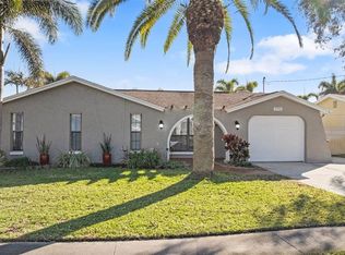 5702 Riddle Rd, Holiday, FL 34690