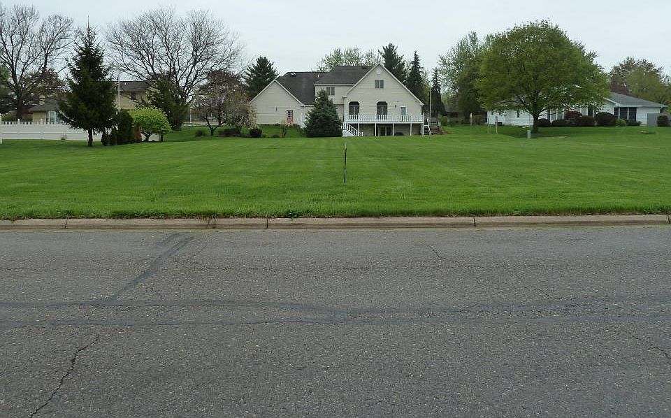 1st image of 43 Linda Ln