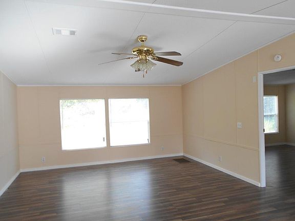 NATURAL LIGHT FLOODS THE GREAT ROOM