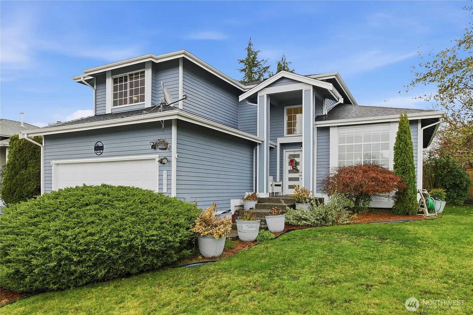 3901 47th Avenue NE photo 1