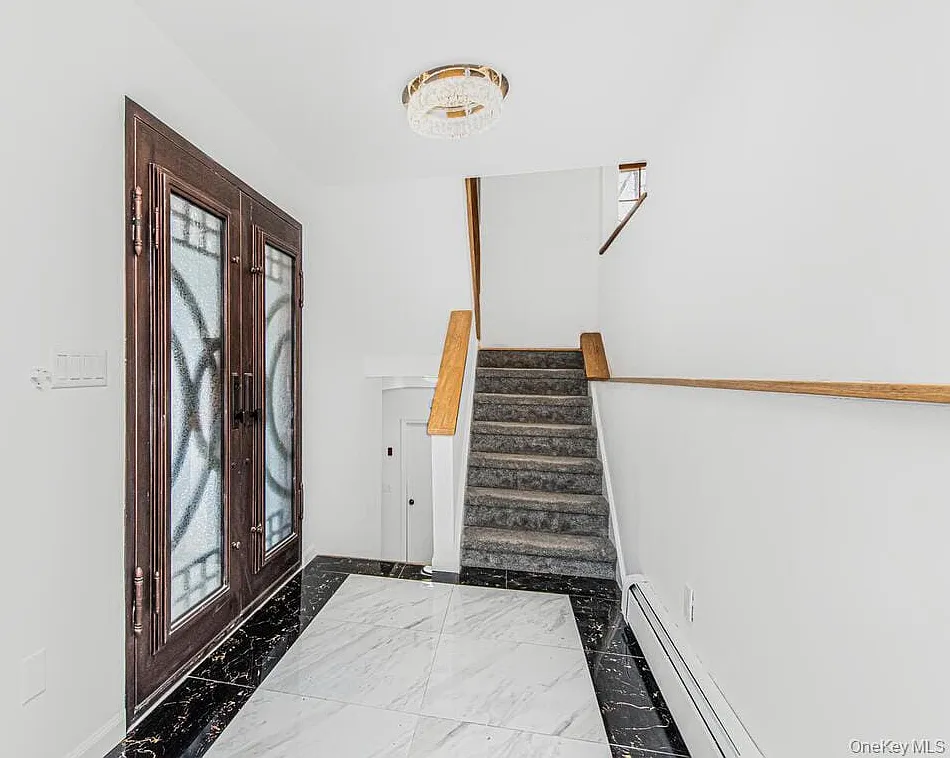 3 bed, 2.5 bath, 2500 sqft, $7,250 — Photo 3