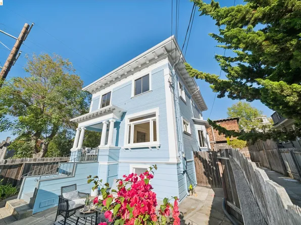 2707 Dana St, Berkeley, CA 94705