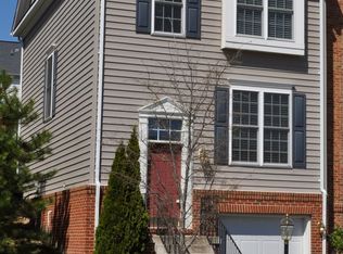 2540 Oak Tree Ln, Woodbridge, VA 22191