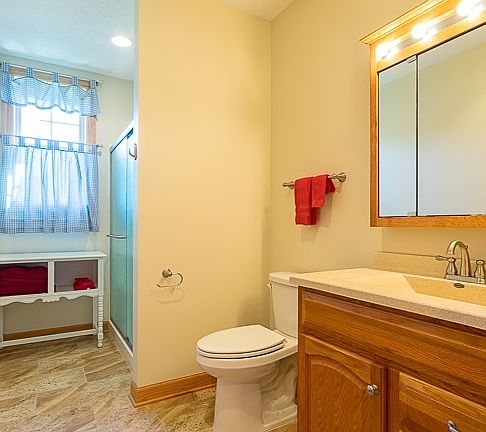 4th image of 3308 Clermont Dr