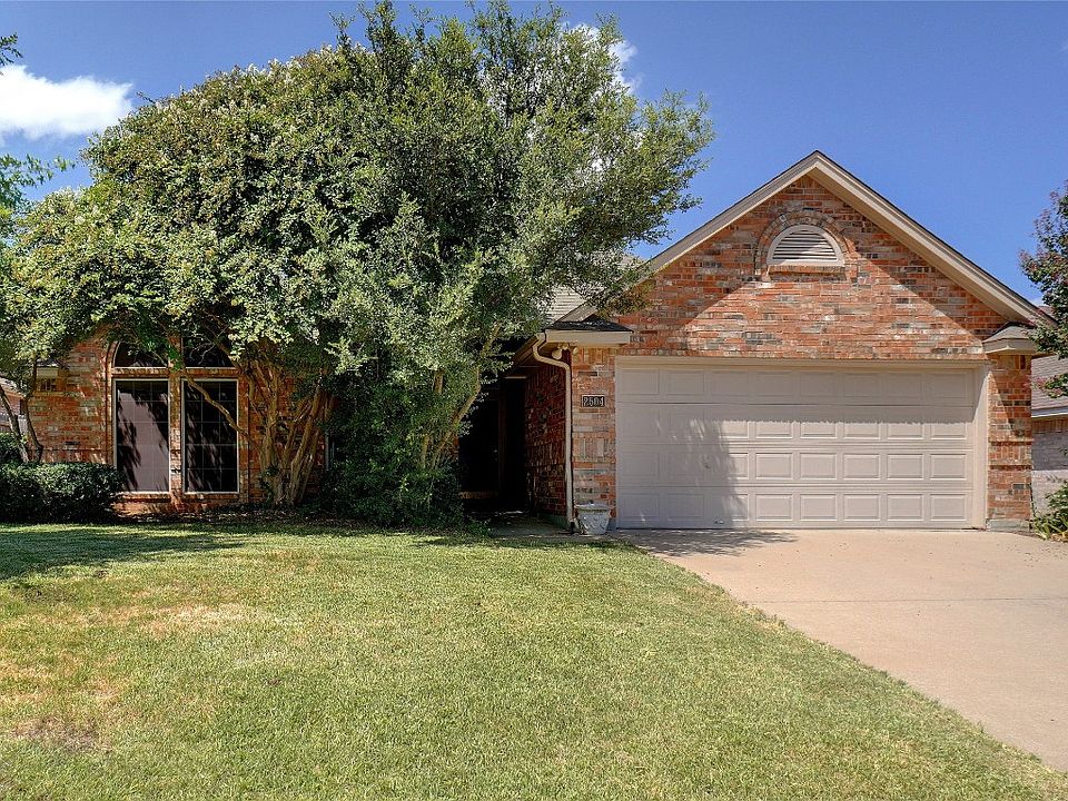 1st image of 2504 John Dr