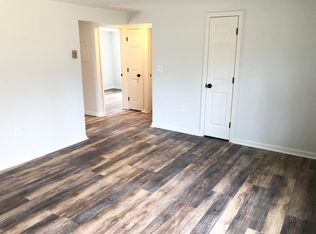 81 Cow Hill Rd APT 10, Clinton, CT 06413