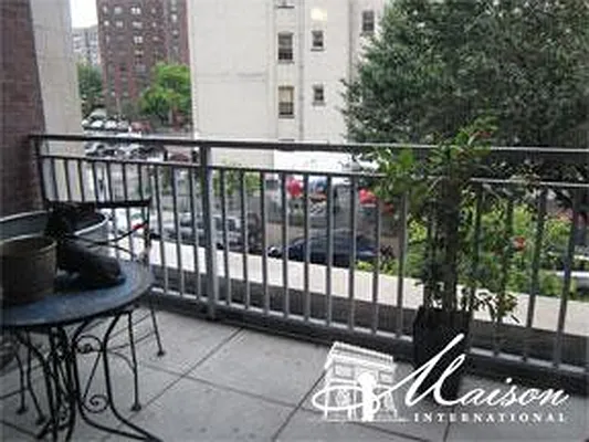 Rented by Maison International | media 14