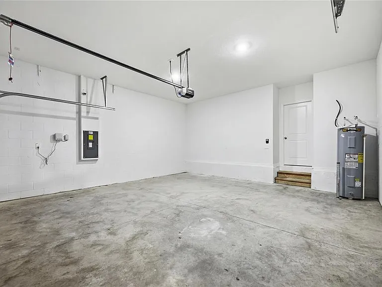 10636 Sage Canyon Dr — Photo 32