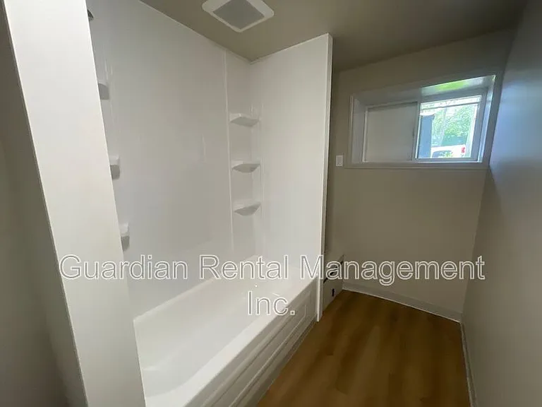 404 Ambrose St #2 — Photo 9