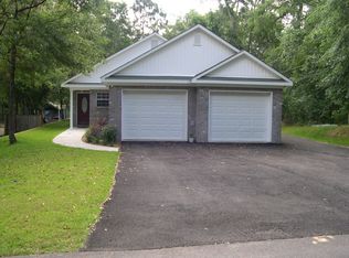 1069 Pinemont Dr, Mobile, AL 36609