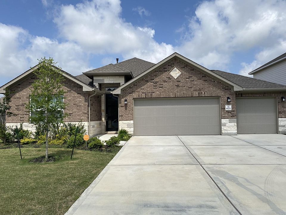 1st image of 4424 Shady Hill Ln
