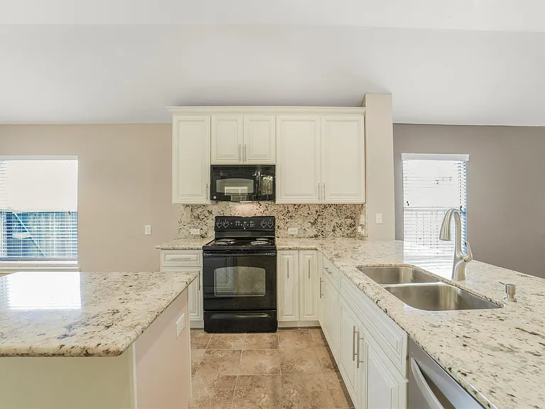 13715 Cypresswood Crossing Blvd — Photo 15