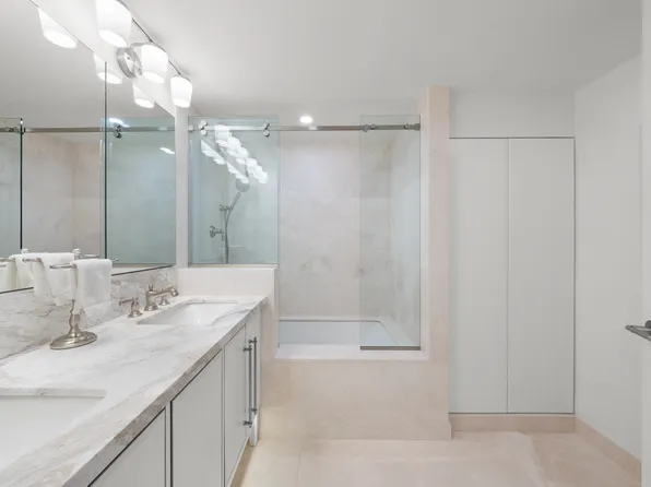 160 Central Park South image 8 of 20