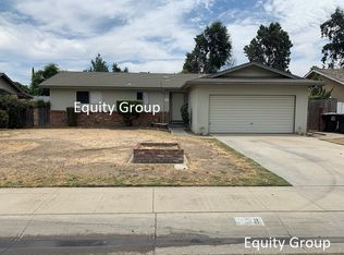 838 S Redwood Dr, Visalia, CA 93277