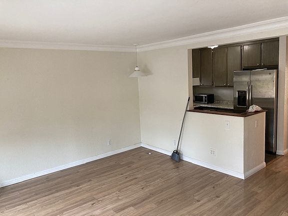 Living / dining area