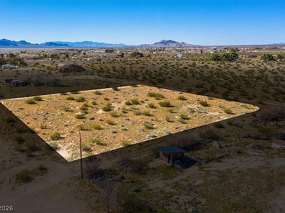 3rd image of Elko St