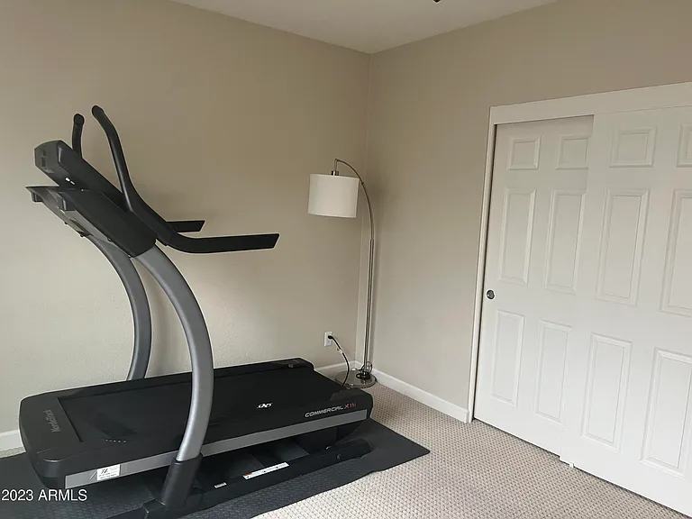 5508 E Kelton Ln — Photo 32