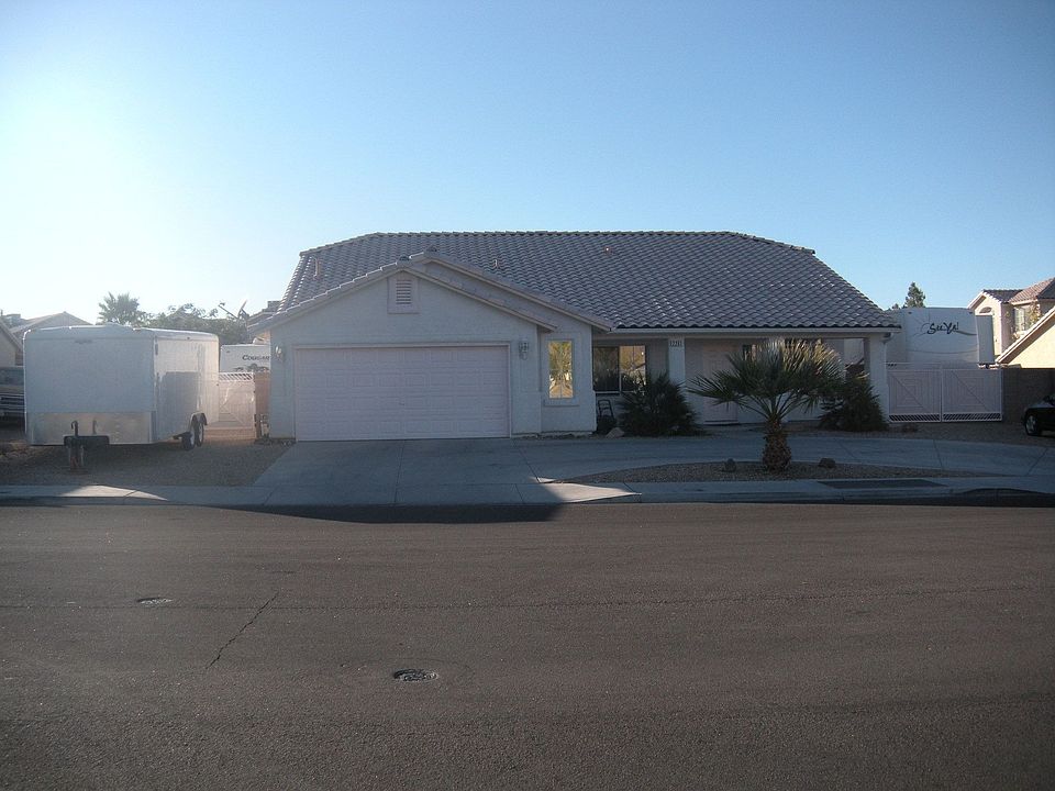 RV parking both sides of home!