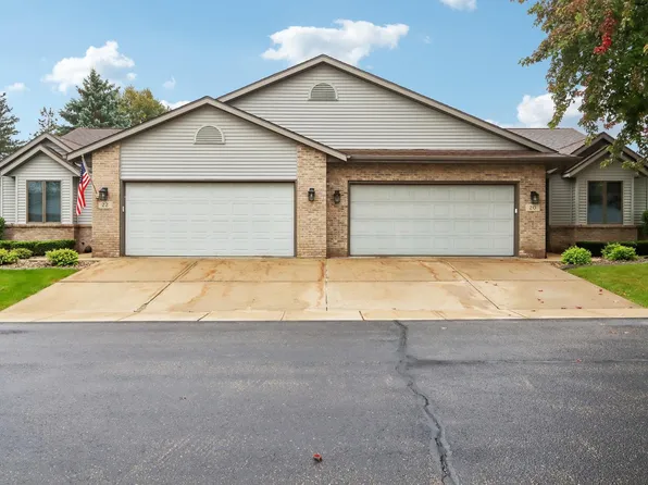 20 Village Homes Dr, Waunakee, WI 53597