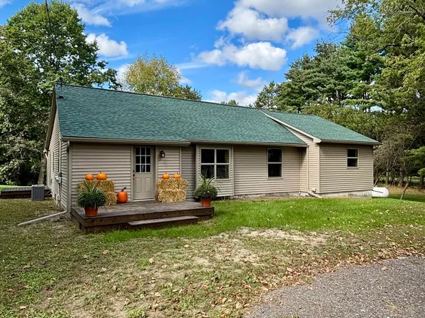 2435 E Dayton Rd, Caro, MI 48723