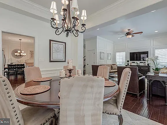 5964 Manorview Way — Photo 18