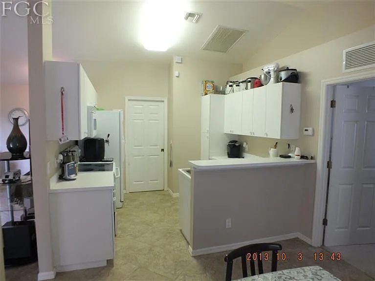 3 bed, 1210 sqft, $1,750 — Photo 2