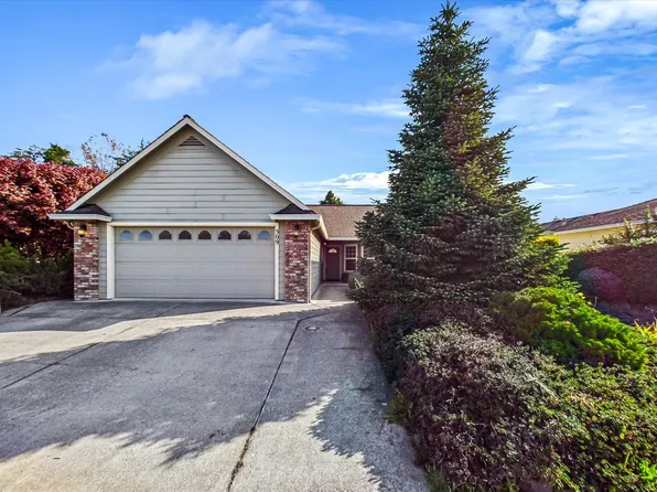 509 Francesco Pl, Fortuna, CA 95540