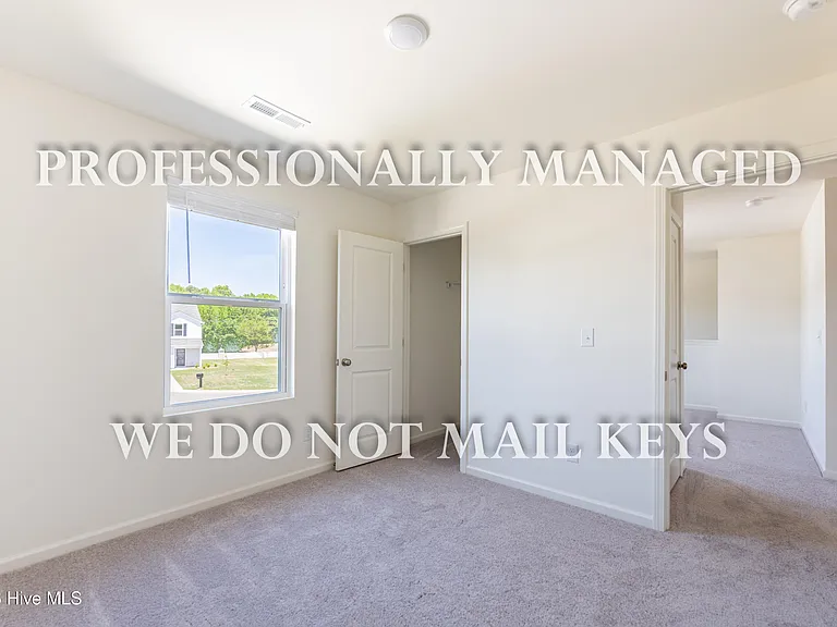 109 Ferry Ct — Photo 16