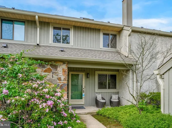 235 Yellow Springs Ct, Yardley, PA 19067