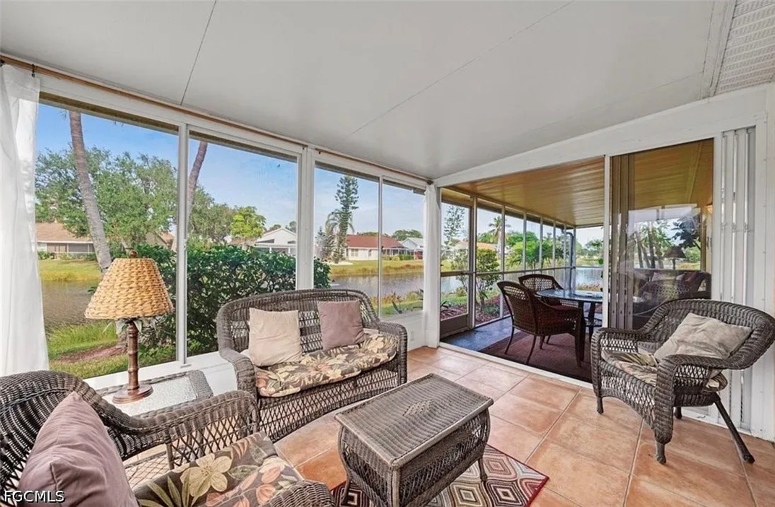 2 bed, 2.0 bath, 1147 sqft, $2,400 — Photo 3