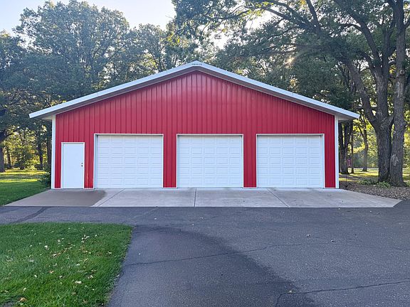 3rd image of 12623 Hillton Rd