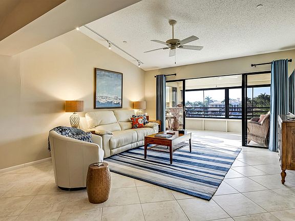 3rd image of 544 Oak Harbour Dr #544