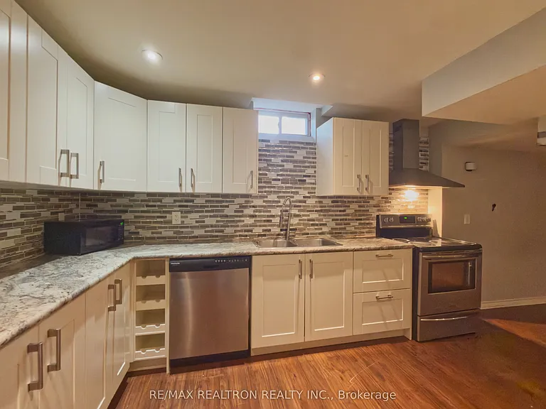 125 Decourcy Ireland Cir #BASEMENT — Photo 8