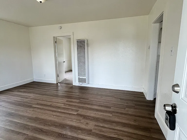 9417 N McKinley Ave — Photo 7