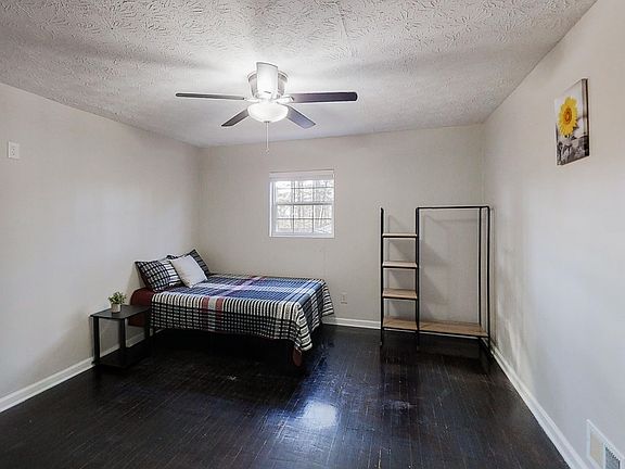 3rd image of 526 Village Ln #12957190