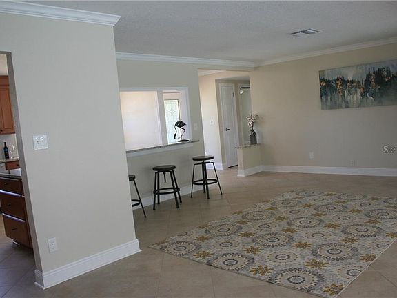 4th image of 14088 Yacht Club Blvd