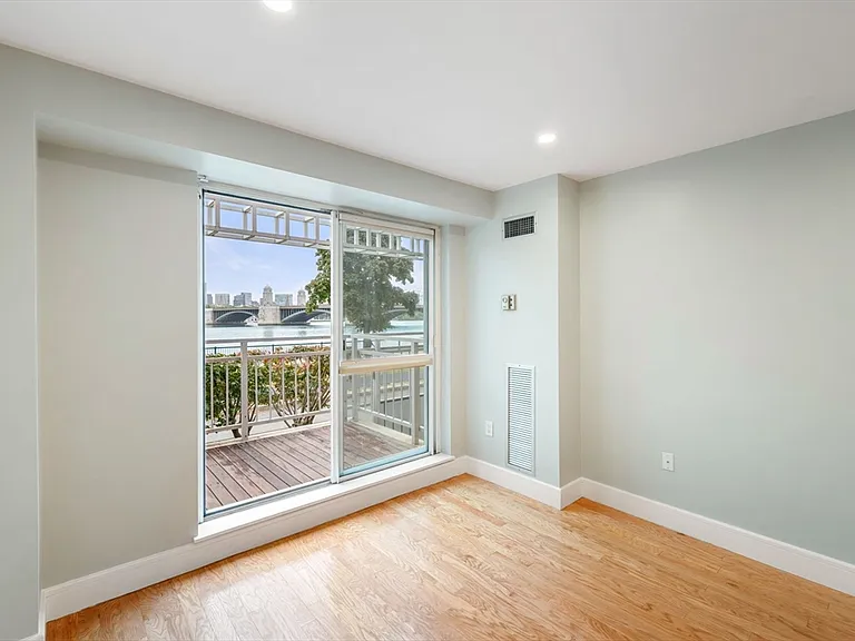 75-83 Cambridge Pkwy #101 — Photo 14